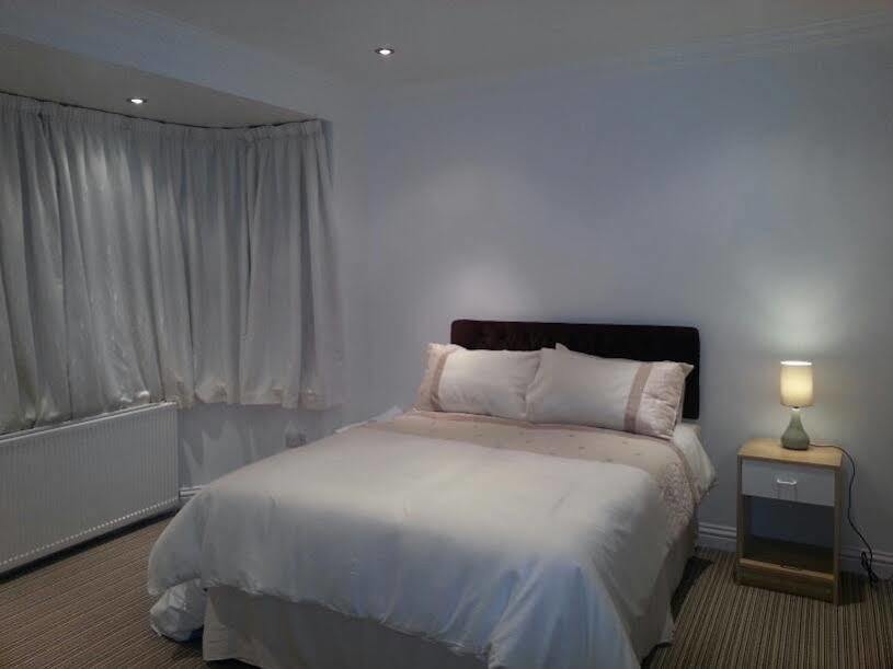 Apple House Wembley Hotel Barnet Eksteriør billede